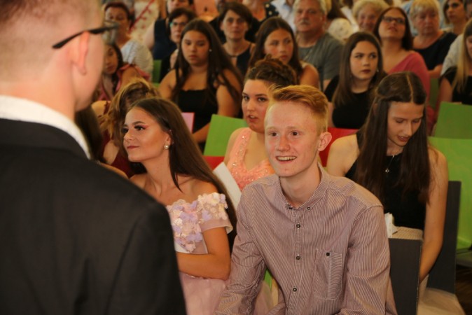 2019-06-28 17-05-56_fhd