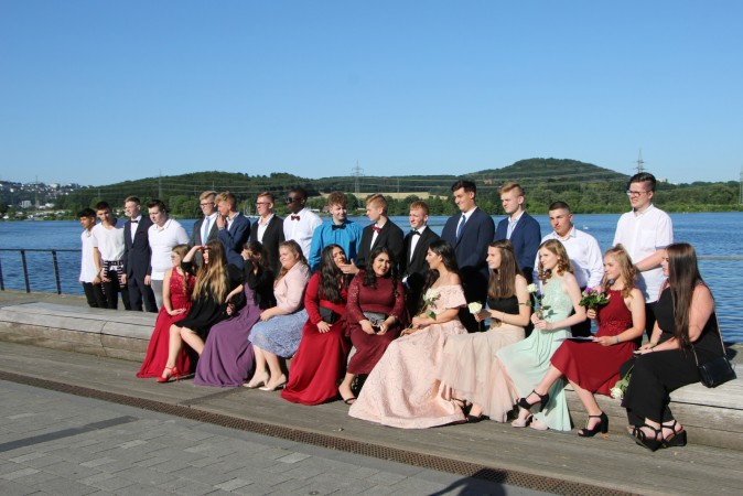 2019-06-28 18-37-31_fhd