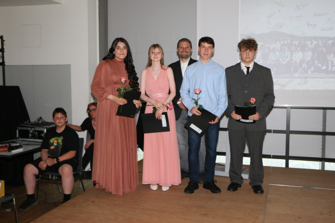 2022-06-17 16-01-08 (2)