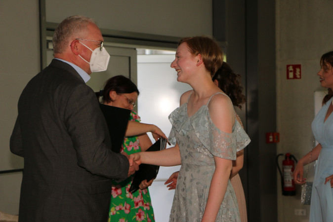 2022-06-17 16-09-40 (2)