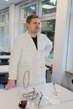 2023-12-02 13-47-04_68_bildgröße ändern_web