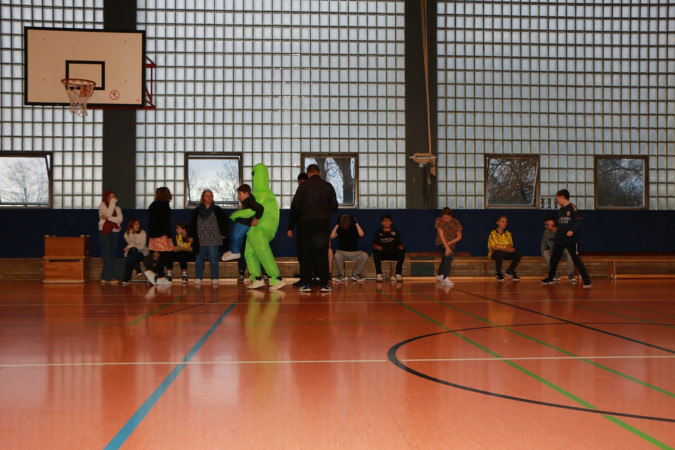 2024-02-09 08-47-46_web