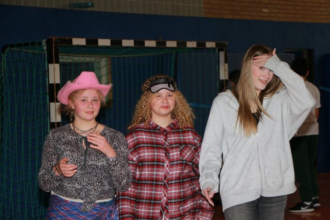 2024-02-09 12-08-58_web