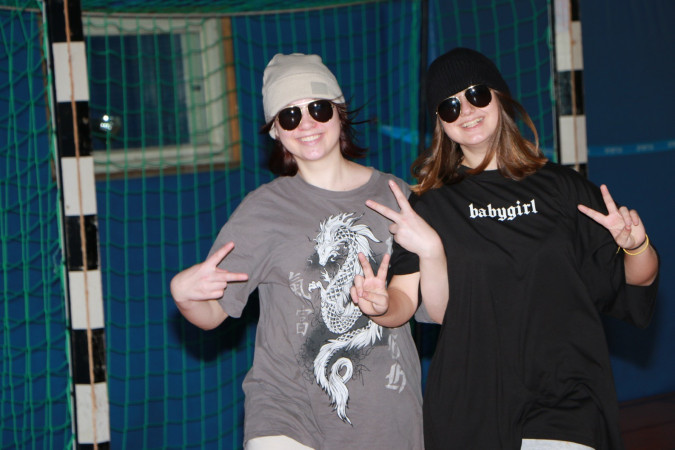 2024-02-09 12-09-22_web