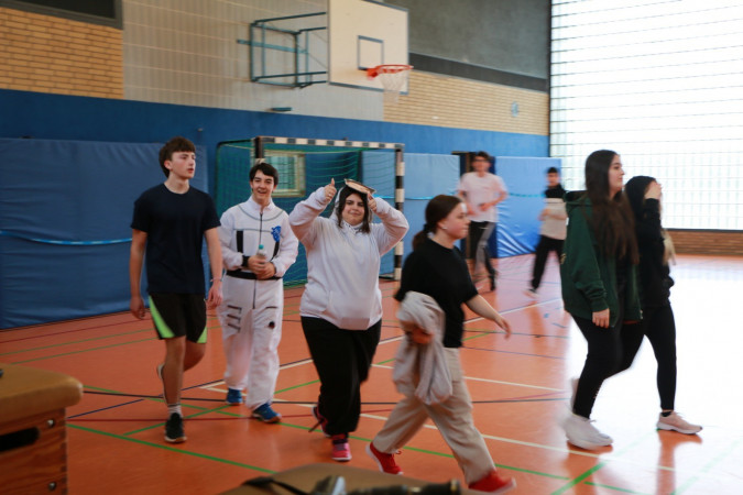 2024-02-09 12-44-57_web