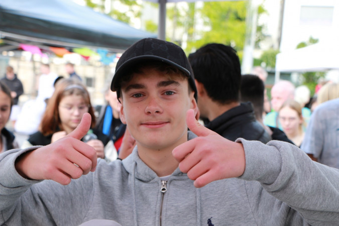 2023-09-23-12-57-47-131-web 